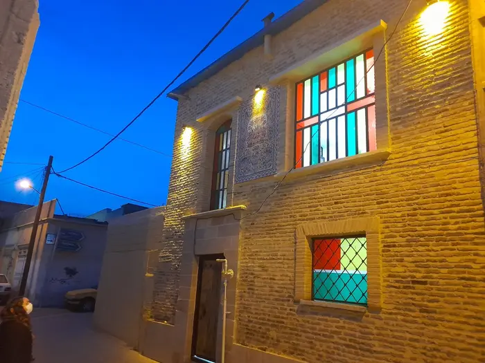 بوم گردی عطاالدوله شیراز - واحد دوتخته 1