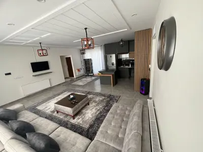 ویلا سه خوابه استخردار آبگرم گلها 2