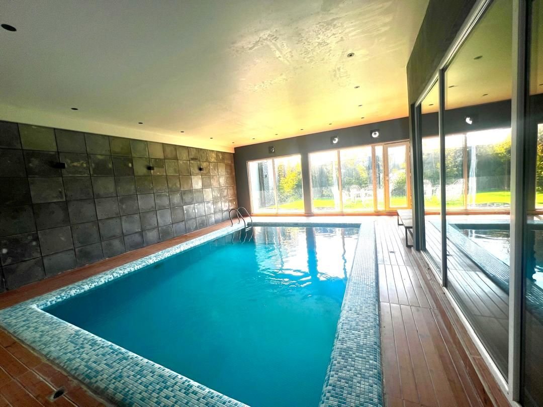 ویلا دوخوابه استخردار آبگرم ملکه