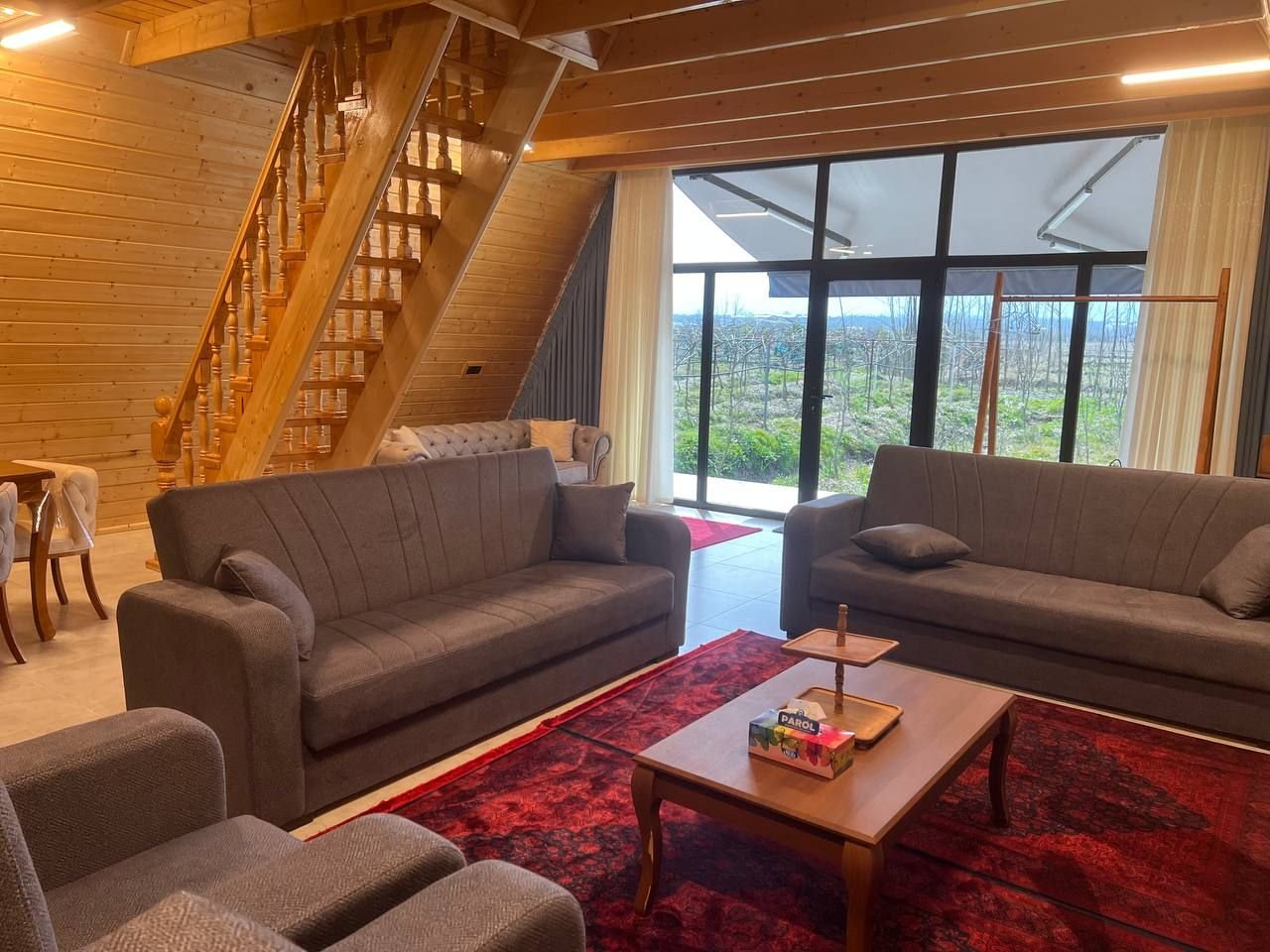 کلبه دوخوابه سوئیسی تُندَباغ