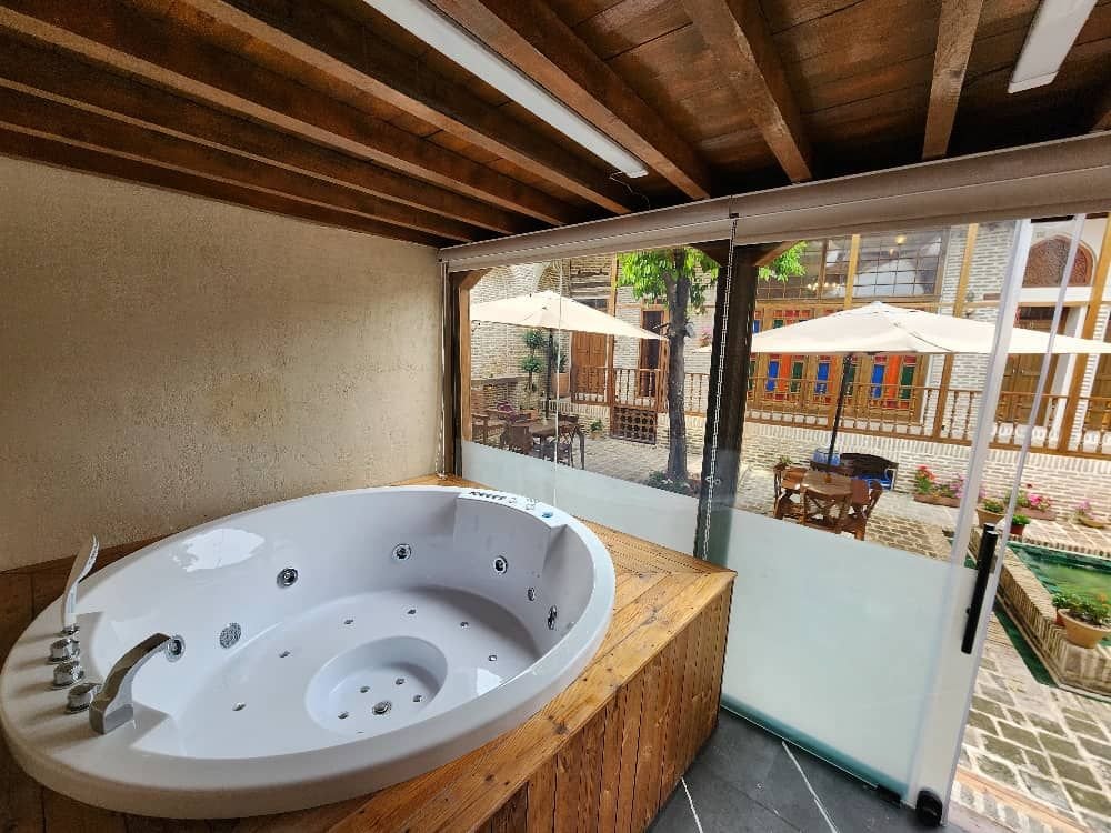 ویلا دوخوابه خانه دیدار - جکوزی 