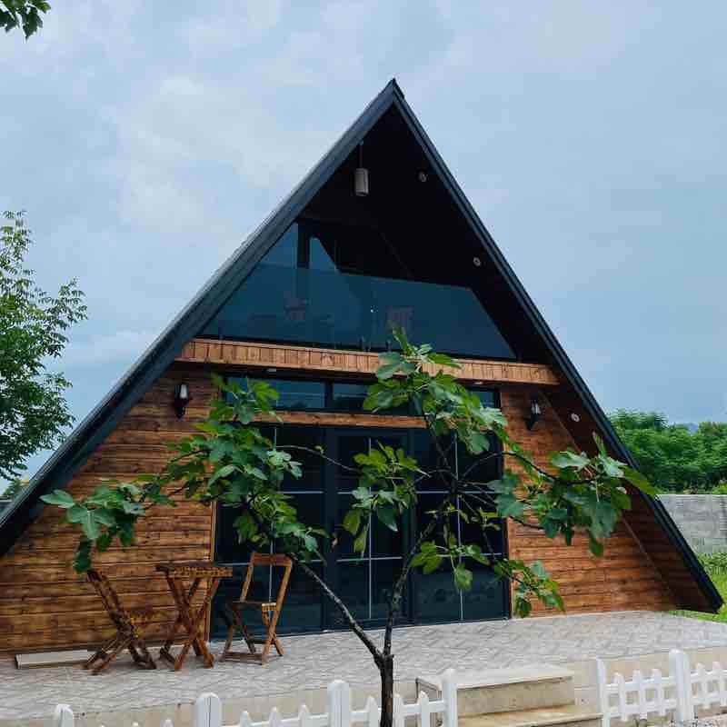 کلبه دوخوابه سوئیسی جکوزی دار شاهان - انتخاب عنوان تصویر