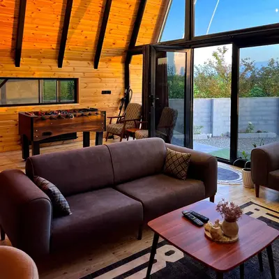 کلبه دوخوابه استخردار آبگرم دیار