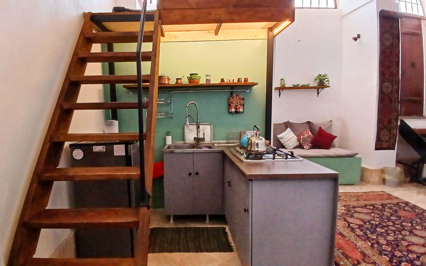 سوئیت فلت سنتی خانه سارا - آشپزخانه