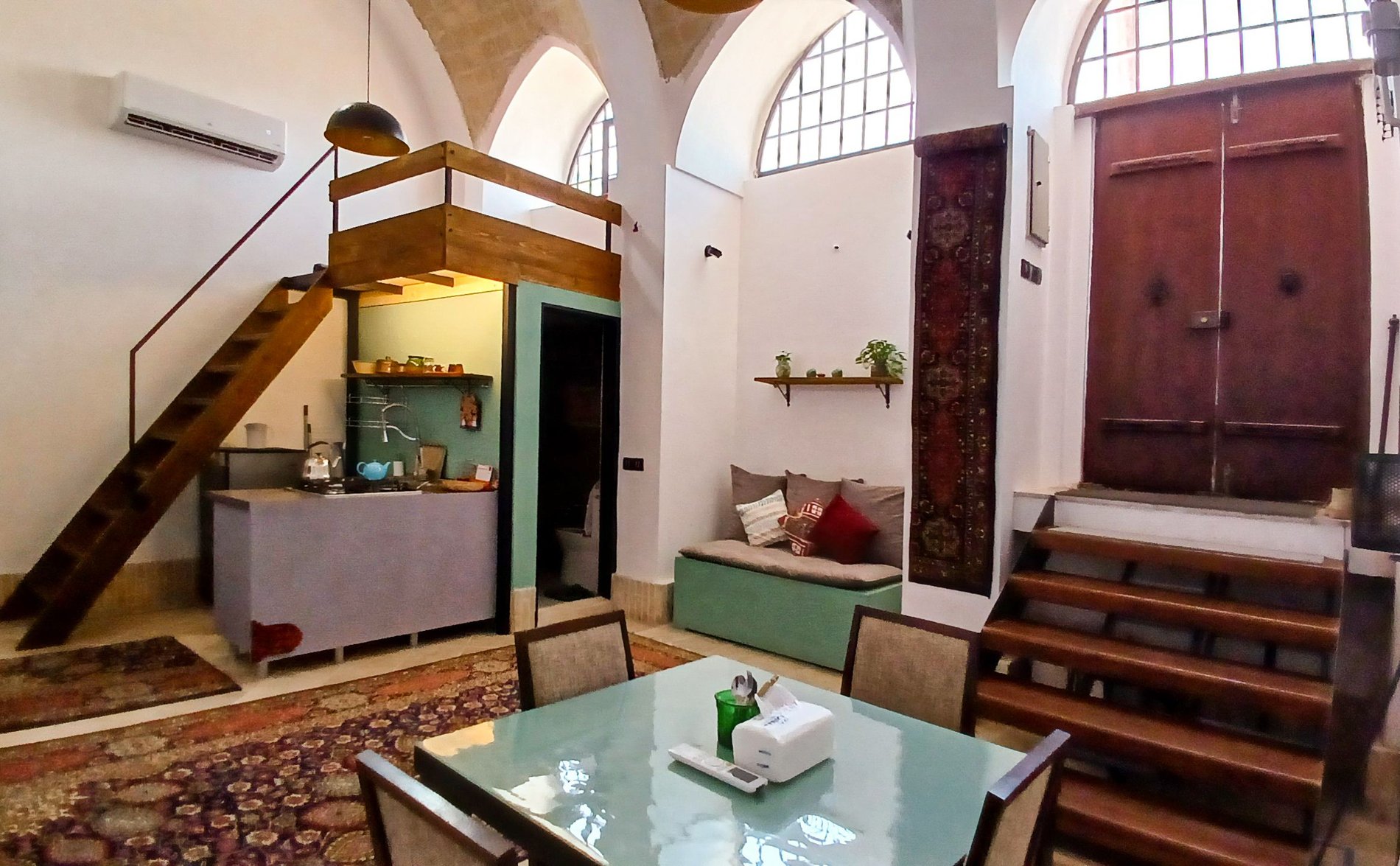 سوئیت فلت سنتی خانه سارا