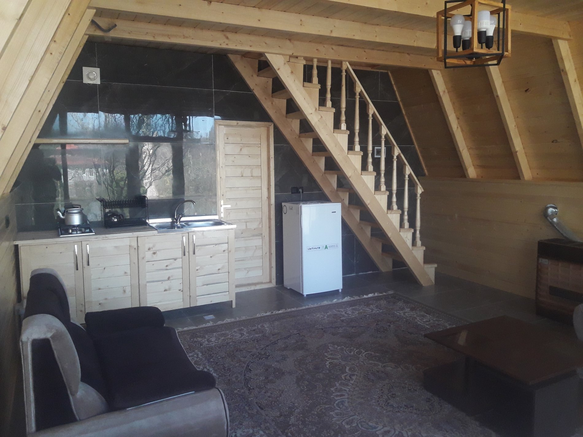 کلبه یک خوابه سوئیسی جنگلی میرکا 2