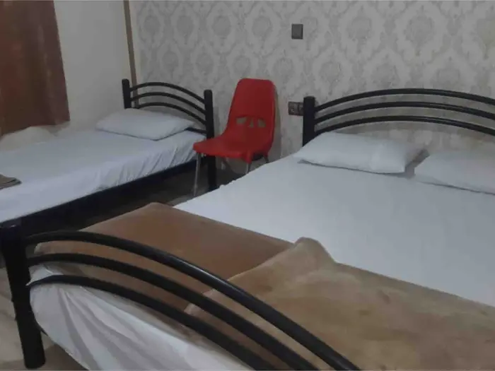 مسافرخانه سه تخته کشاورز