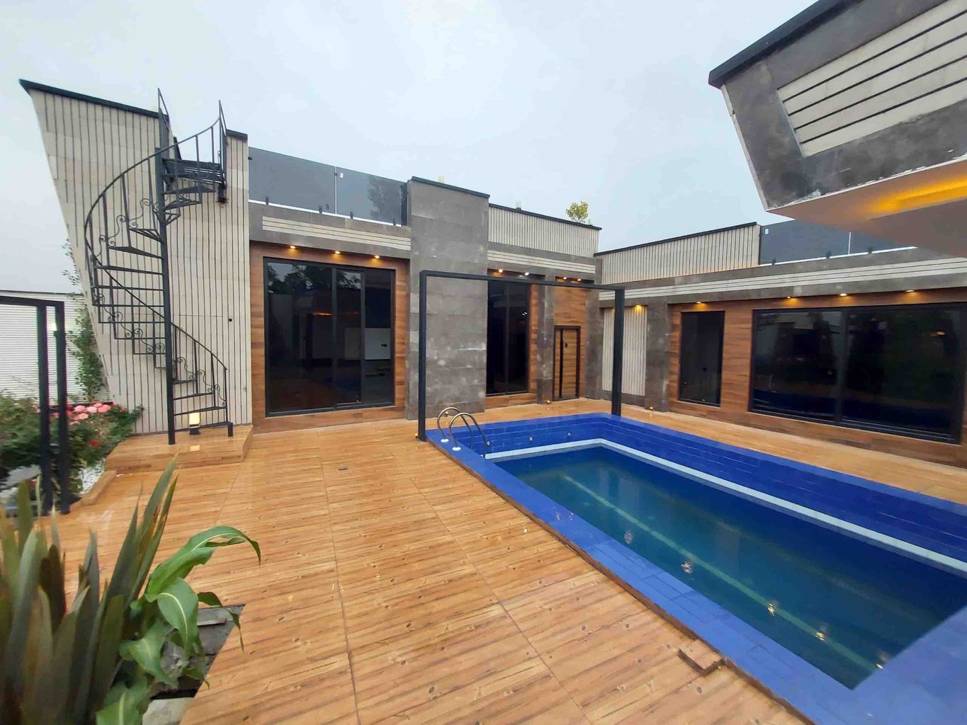 ویلا سه خوابه استخردار ایلیا