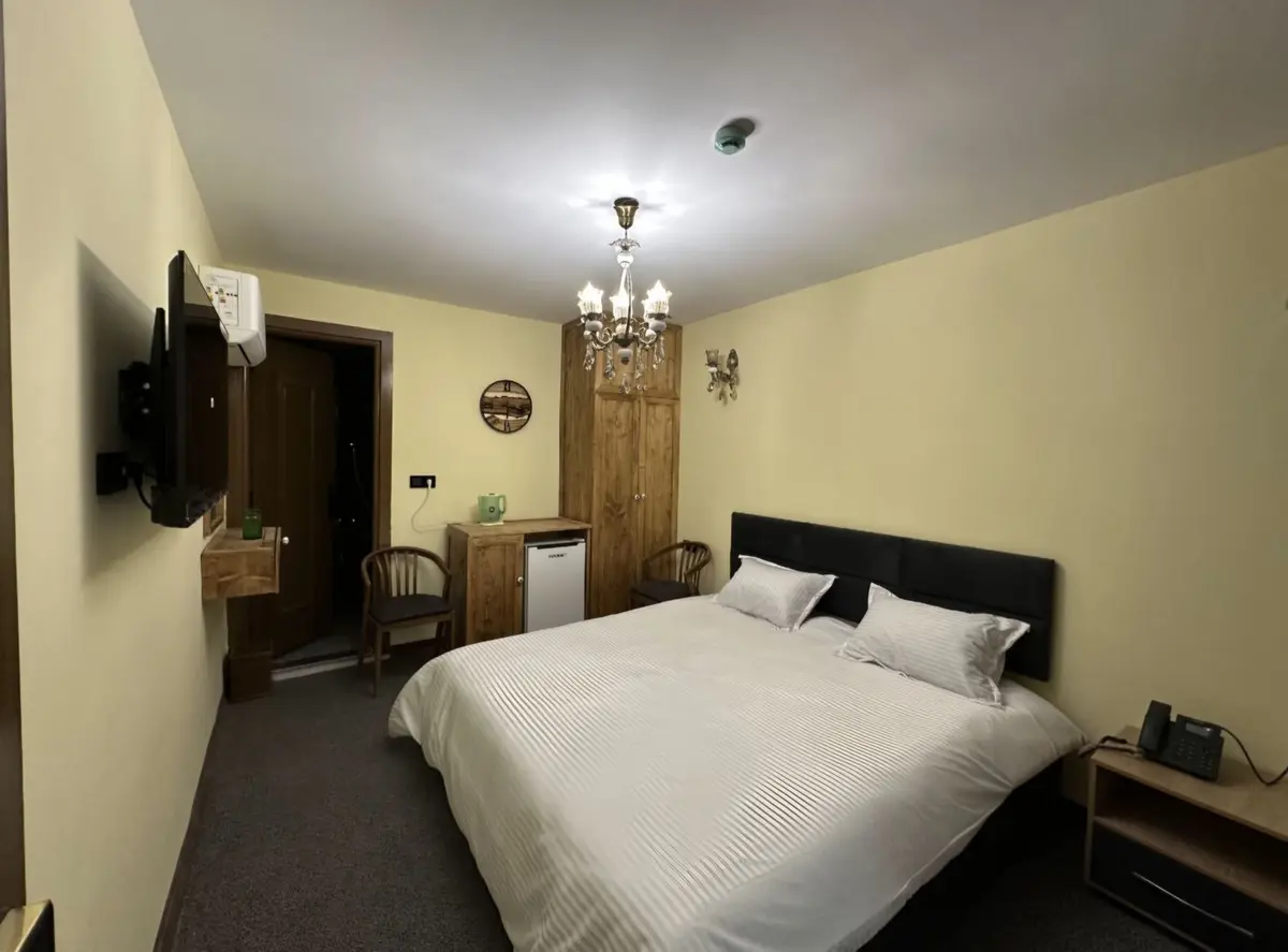 اقامتگاه سنتی خانه یار - واحد دوتخته منیژه