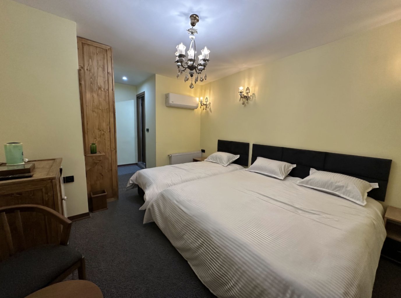 اقامتگاه سنتی خانه یار - واحد سه تخته فرهاد