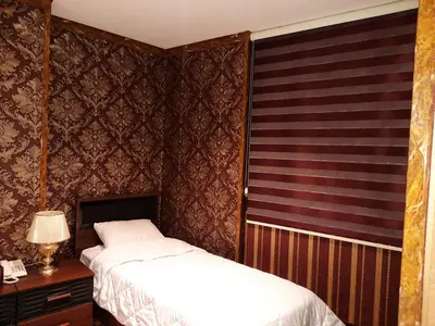 سوئیت فلت اتابک ۴۰۵