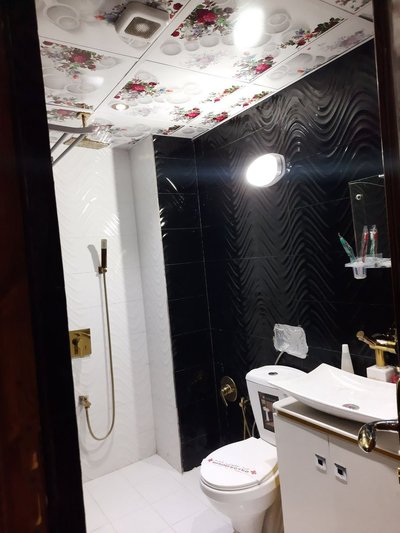 سوئیت اتابک - واحد ۳۰۲