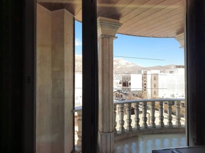 سوئیت اتابک - واحد ۳۰۵