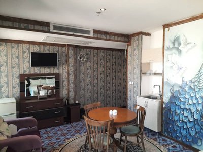 سوئیت اتابک - واحد ۳۰۵