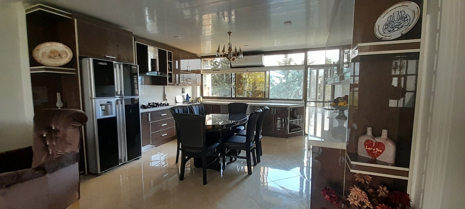 آپارتمان دوخوابه میرزا کوچک خان