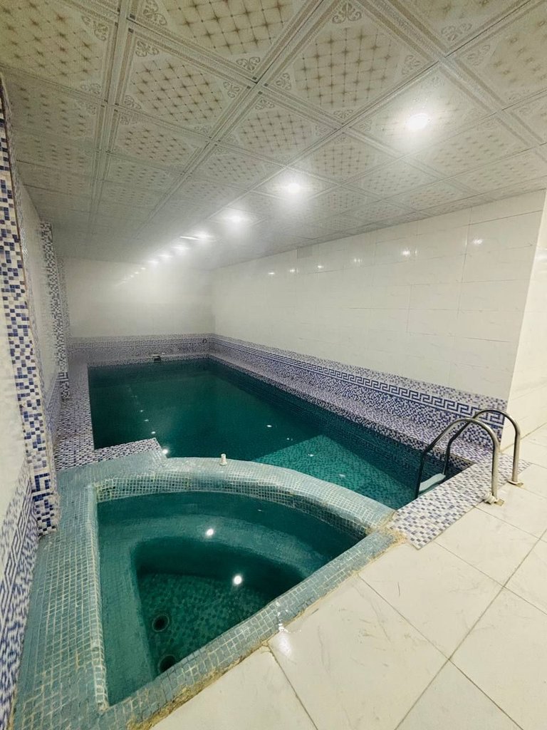 ویلا دوخوابه استخردار آبگرم آرمان رضوان