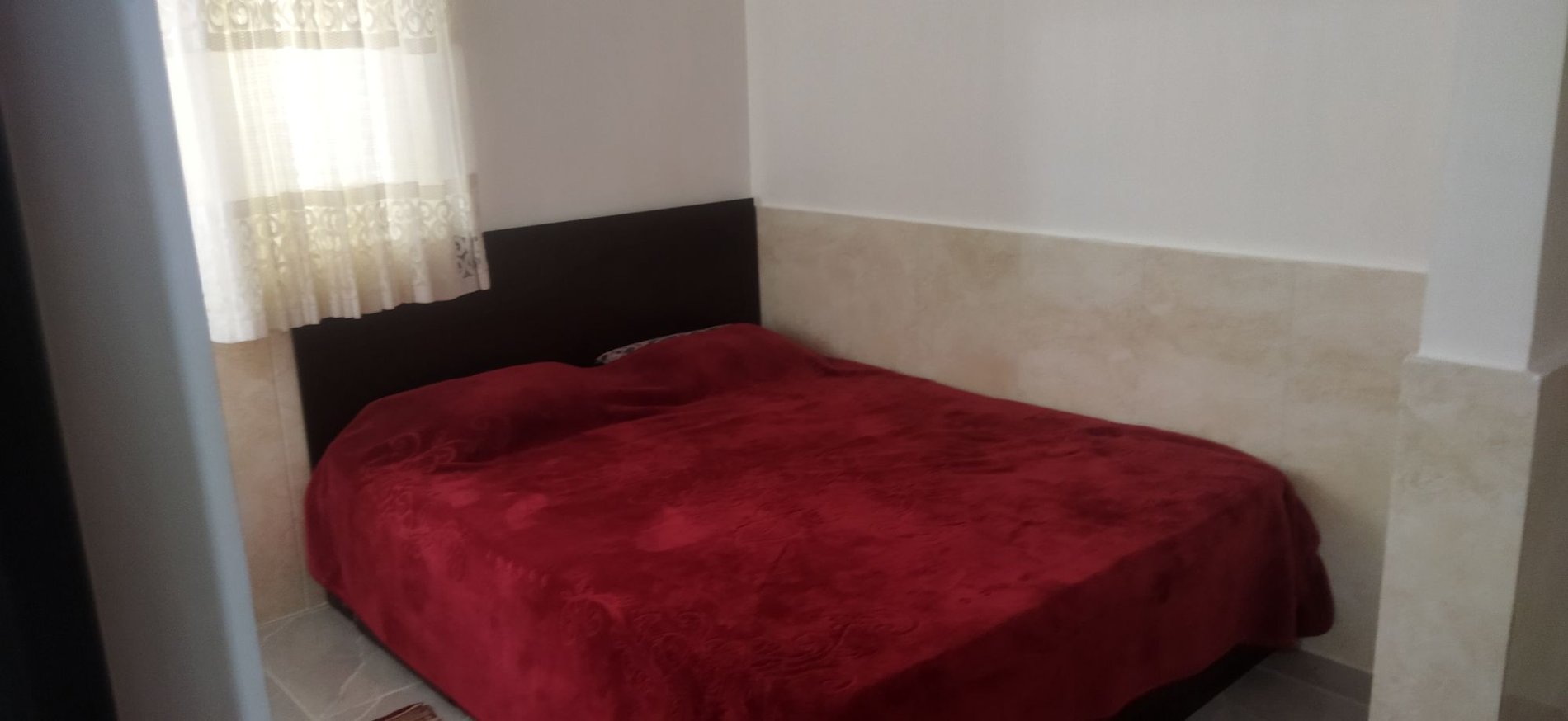 سوئیت یک خوابه آزادیان 1