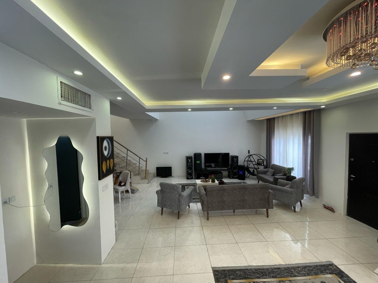 ویلا عمارت نیکان کردان