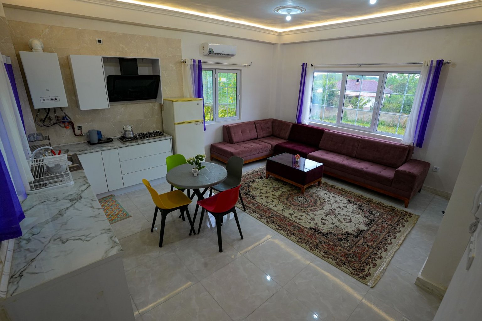 یک خوابه داریوش هلن