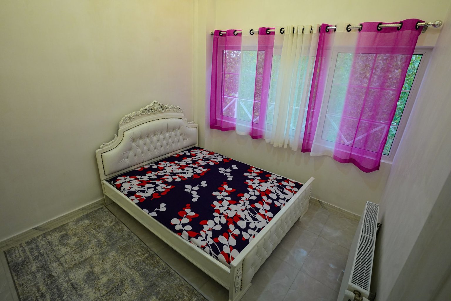 یک خوابه داریوش هلن