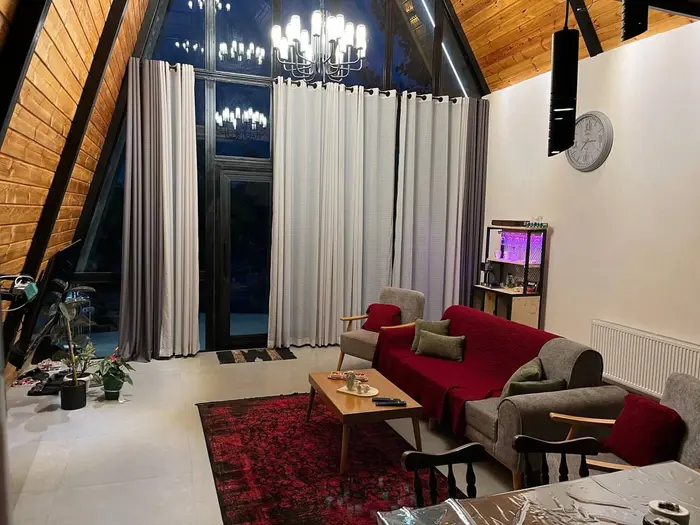 کلبه دوخوابه سوئیسی والیوه