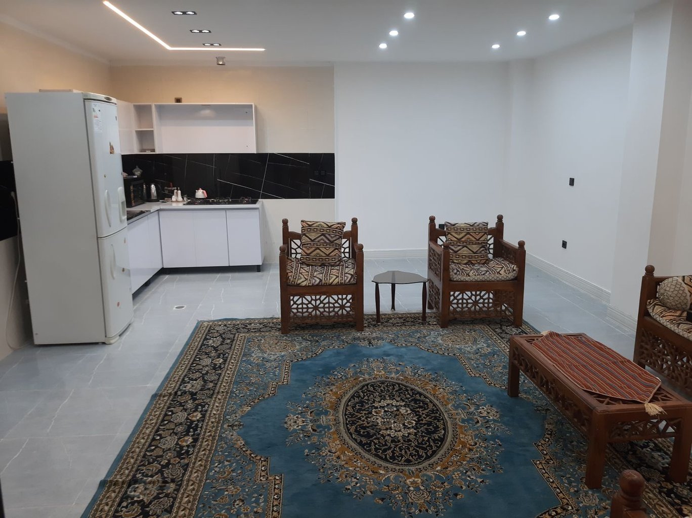 آپارتمان دوخوابه بختیاری 3