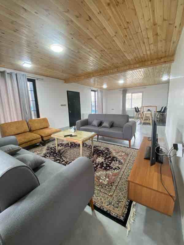 ویلا دوخوابه استخردار آبگرم حقیقتی - انتخاب عنوان تصویر