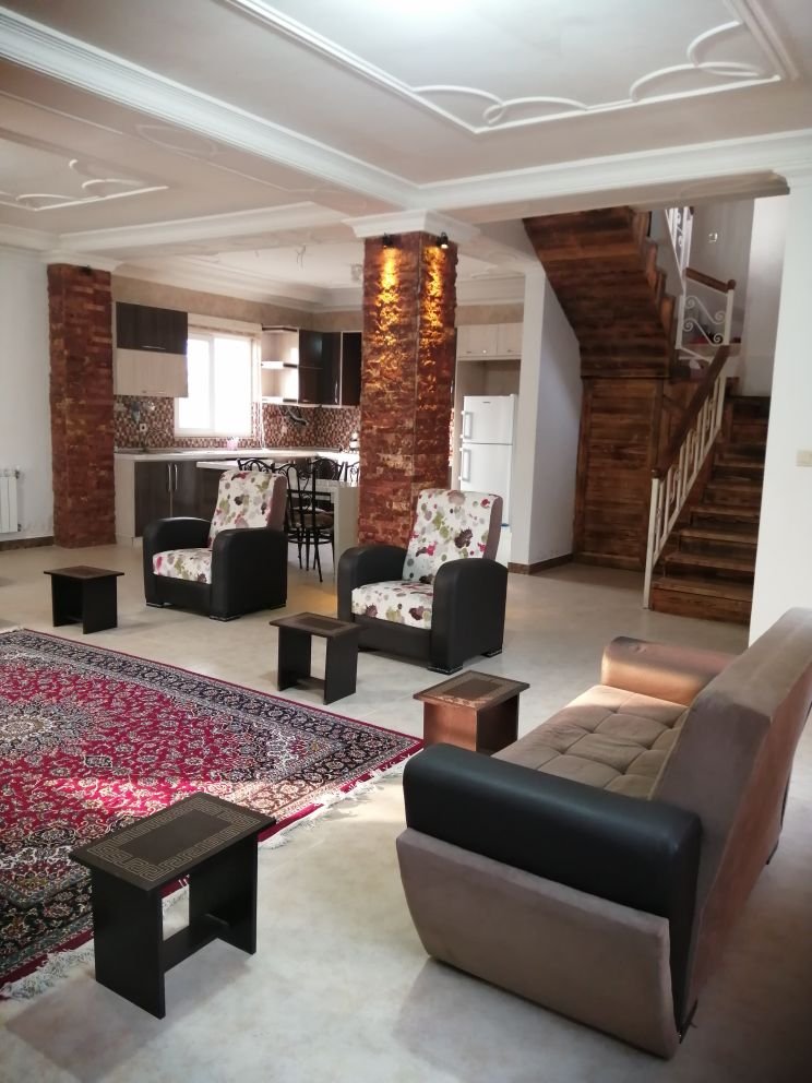 تریپلکس یک خوابه گلنار