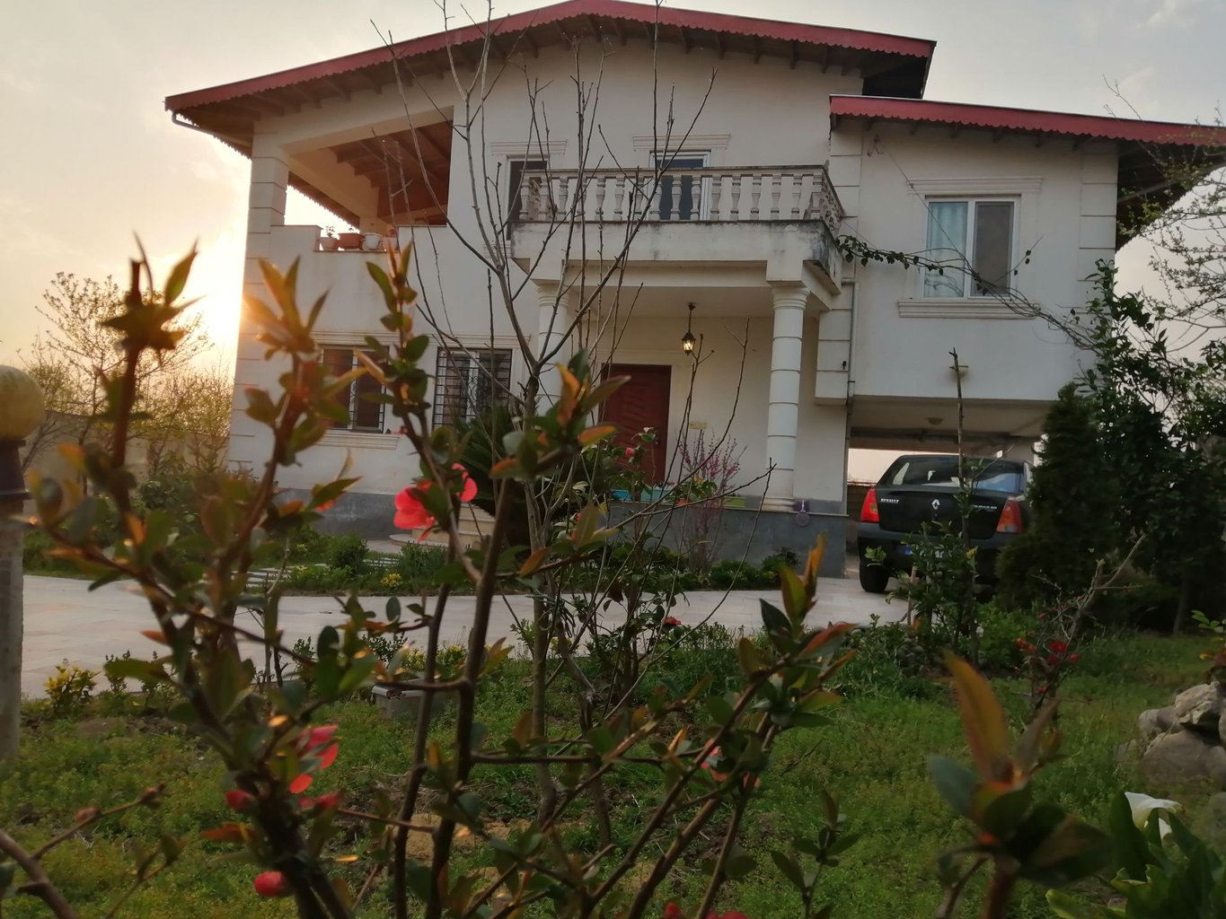 تریپلکس یک خوابه گلنار