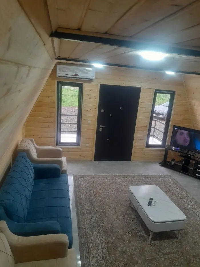 کلبه یک خوابه سوئیسی آفرین