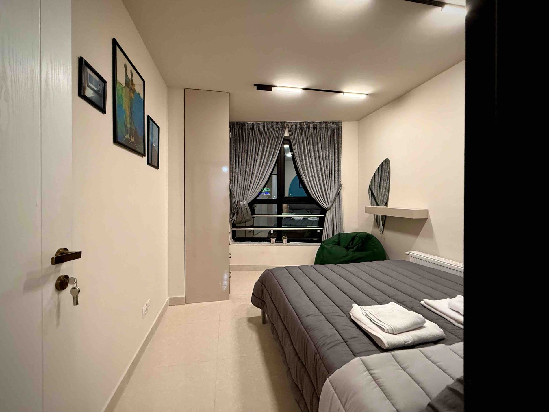 آپارتمان دوخوابه عطایی