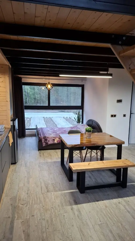 کلبه دوخوابه سوئیسی پناه