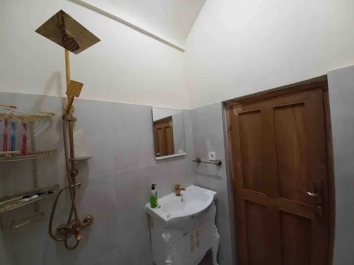 گل بانو - واحد ۳ تخته زیرزمین ۱۰۵ - سرویس بهداشتی