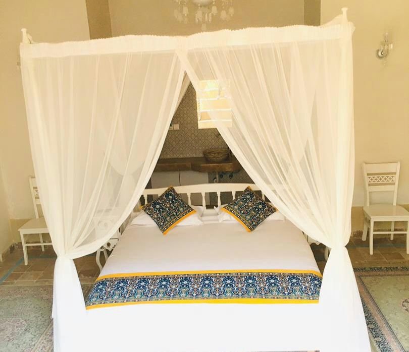 اقامتگاه سنتی آریانا - واحد VIP 202