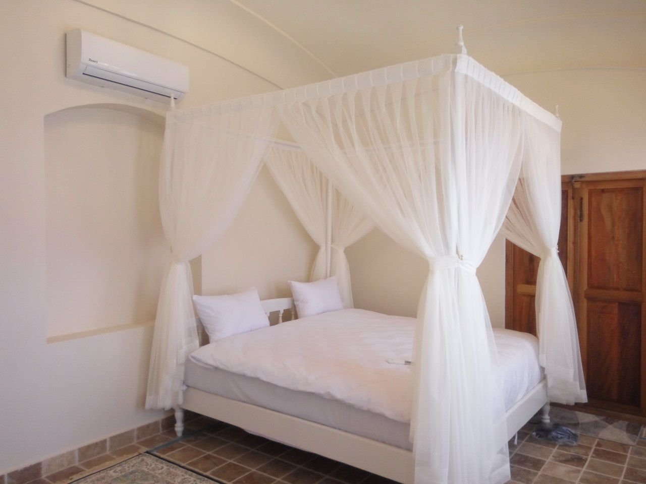 گل بانو - واحد شاه نشین ۱۰۱