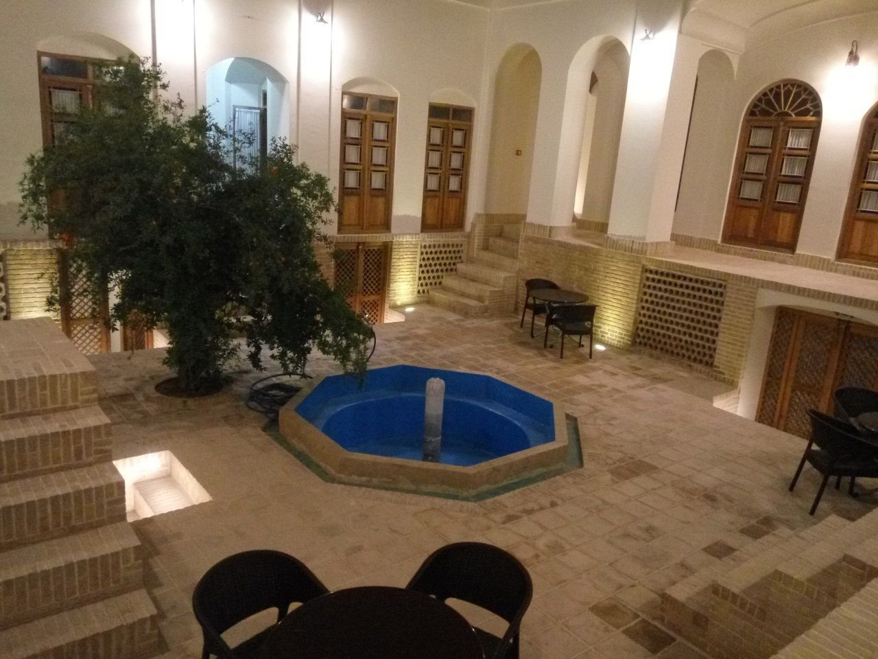 گل بانو - واحد شاه نشین ۱۰۱