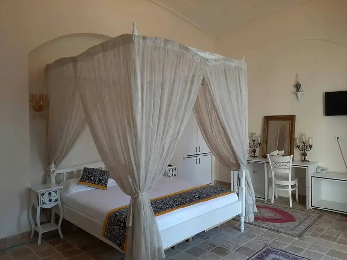 اقامتگاه سنتی آریانا - واحد 104