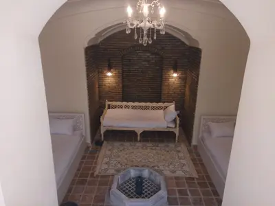 اقامتگاه سنتی گل بانو - واحد ۳ تخته زیرزمین ۱۰۵