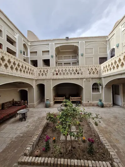 بومگردی دولت سرا - واحد دو