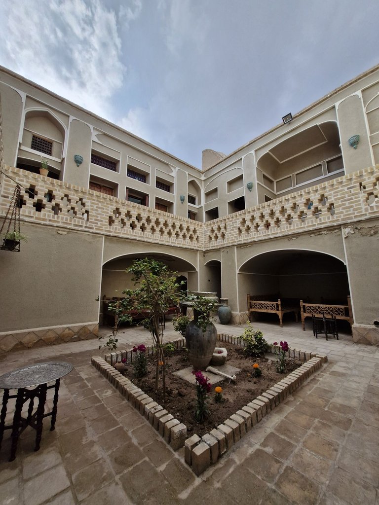 دولت سرا - واحد دو