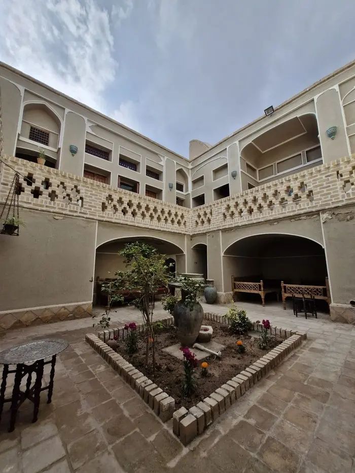 بوم گردی دولت سرا - واحد دو