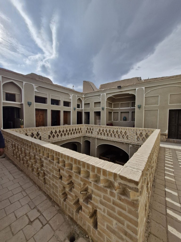 دولت سرا - واحد دو