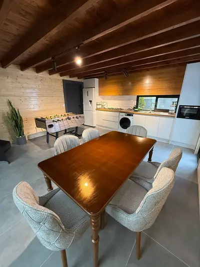 کلبه دوخوابه استخردار آبگرم حیات ۱۵