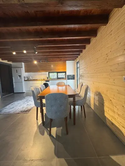 کلبه دوخوابه استخردار آبگرم حیات ۱5