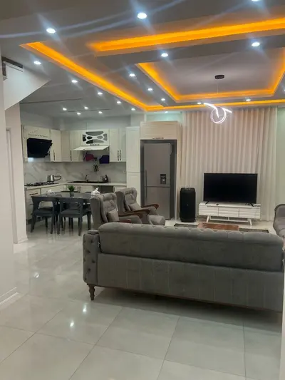 ویلا سه خوابه ساحلی استخردار ارغوان