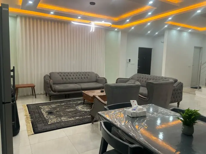 ویلا سه خوابه ساحلی استخردار ارغوان