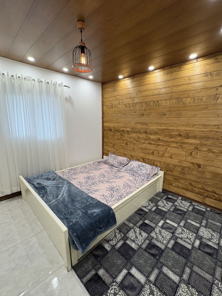 یک خوابه باغ وارش