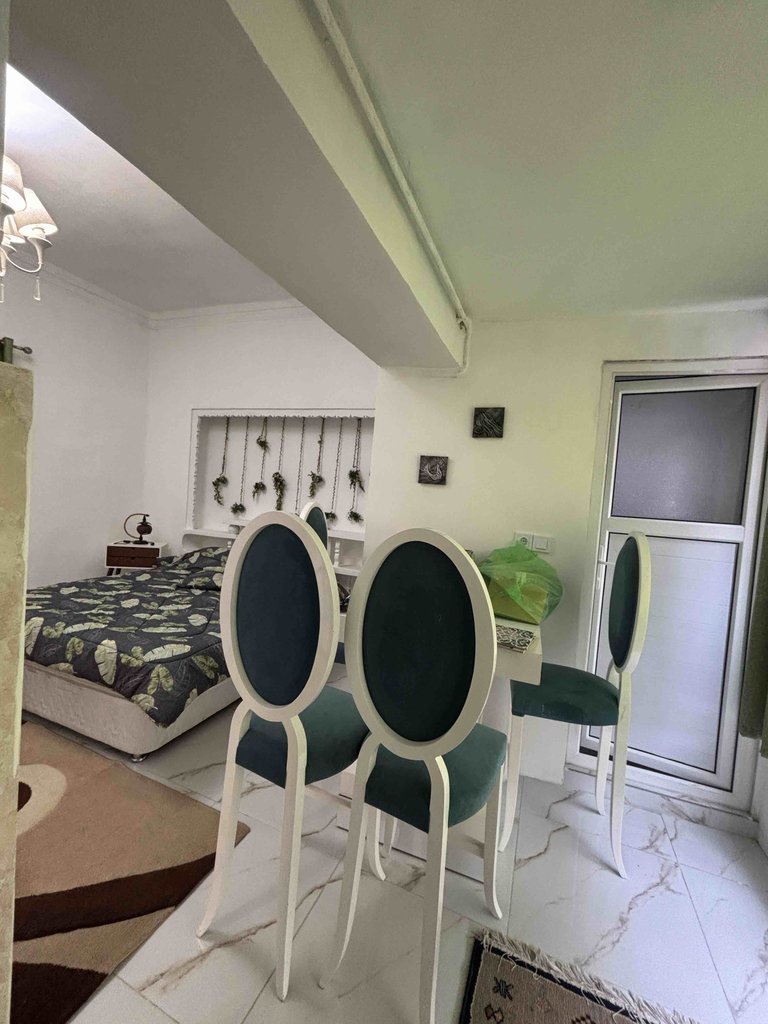 اقامتگاه سنتی خانه خورشید حصار - واحد سرو