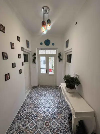 اقامتگاه سنتی خانه خورشید حصار - واحد سرو