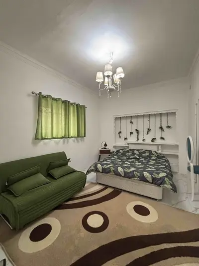 اقامتگاه سنتی خانه خورشید حصار - واحد سرو